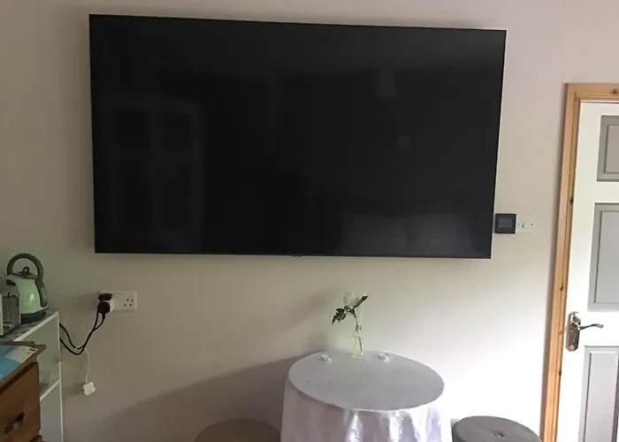 לינה וארוחת בוקר Blakehill House